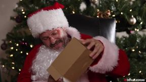Katrina Colt & Scott Nails exchange naughty presents in a steamy interview with the Holdup Crew