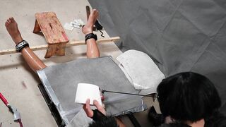 trampling with Cruel Femboy Lucy