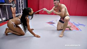 Kira Noir versus Nathan Bronson