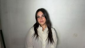 The crazy Naomi loves clothes of psycologist Brooke