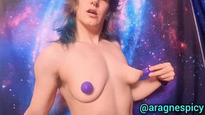 aragne - playing with saggy tits and big pumped nipples