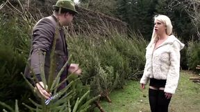 Hot Blonde Rides a Nice Solid Cock!