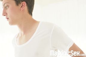 Petite twink apprentice Jack Andram inserts dildo while getting jerked by Felix Kamp