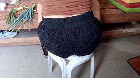 MJ enjoy cooking and sexy body