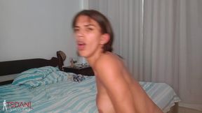 daniela santos dando o cuzinho a seu amigo rasta no rio de janeiro-rj