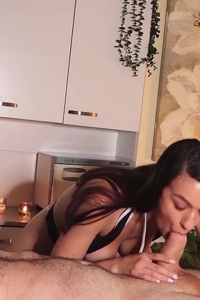 Summer Renee Deep Tissue Erotic Massage