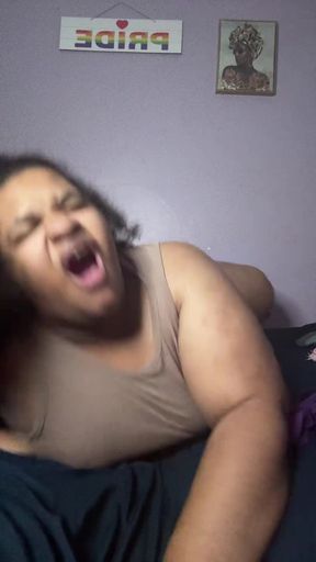 Aunty moaning for that dick