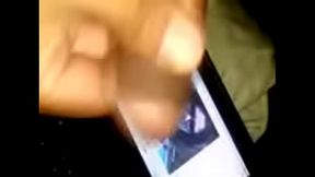 izza padilla dandole leche en sus tetas por un amigo