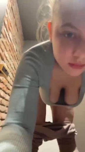 Epic moment from &quot;Fucking like crazy in a public gym&quot;