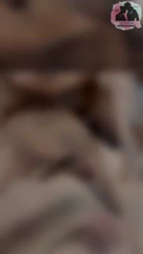 italian wife fuck on sofà and get the asshole covered of cum