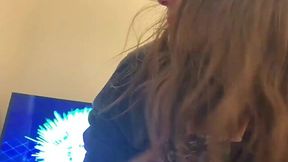 Bestfriend gives amazing deepthroat and takes a facial