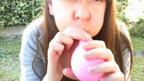 balloons to inflate together in the garden