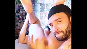 FUDENDO COM O VIZINHO DO LADO ENQUANTO A MULHER DELE SAIU. - RED II