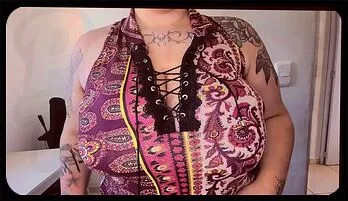 Seductive Encounter with a Busty Beauty at the Grocery Store