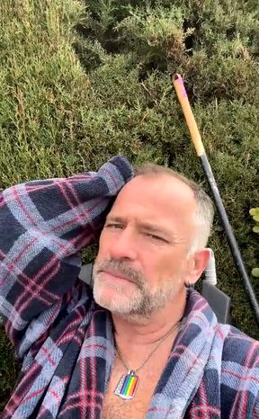 Outdoor Jerking Time