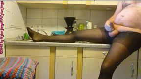 endlich gibt es kaffee ** nylon fan fun **