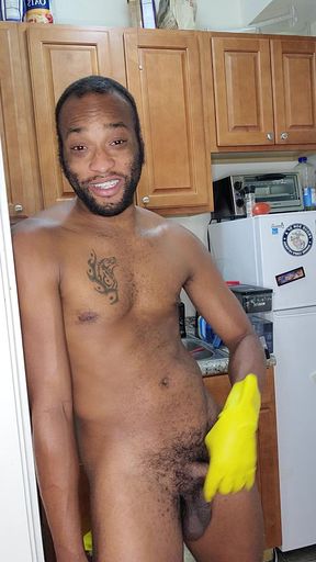 Kenniejai Cleans in the Nude!!