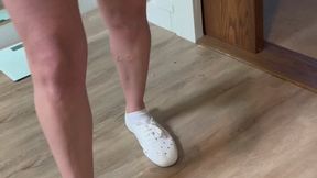 Keds Sneaker Fetish Sexy MILF