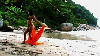 Latina Beauty Agatha Cristine Takes It Deep in a Steamy Outdoor Adventure