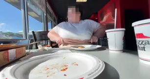 Flashing tits in Pizza Hut