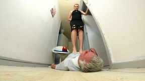 Danielle's Hall Trampling 7 FLOOR CAM (4K)