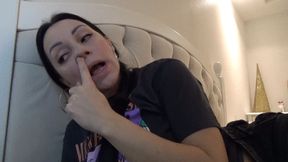 pick your nose from dry boogers