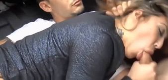 on embarque une suceuse dans la voiture