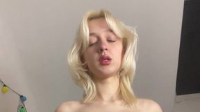 Social Media Creator @KiraGlow @Showing Boobs and #Blonde #Nude #Sexy Lingerie #Solo hardcore film gratis | Tik.Porn