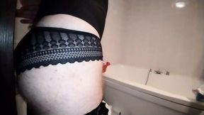 Fiasolo cums in the bathroom from a new
