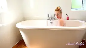 Lucinda In The Bathtub Seduction