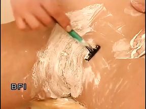 shaving my meatflaps.