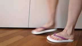 pink flip flops - shoeplay