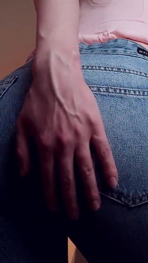 Stunning moment from &quot;massive cumshot on sexy ass of student in jeans&quot;