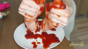 licked the jam off her feet. uncensored video