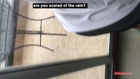 Tocaculos locks the door