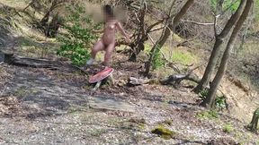 暖かい日は全裸露出で解放感????