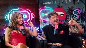 Voluptuous Jennifer White and Kenzie Anne - two pornstars smut - Pillow Talk