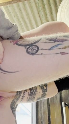 MY HUSBAND LEAVES ME AT HOME ALONE WITH THE FURNITURE MAKER AND AS I'M A VERY SLUT I ALREADY WENT TO OFFER IT TO HIM   Clip 3