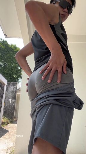 Tight Gym Outfit Makes Me Cum a Lot