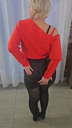 I Take off My Leather Skirt and Pantyhose to Show You My Big Ass