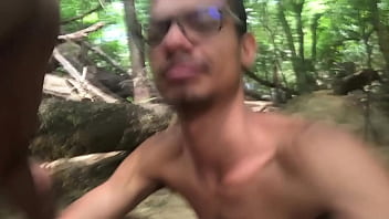 069 Another adventure in the woods