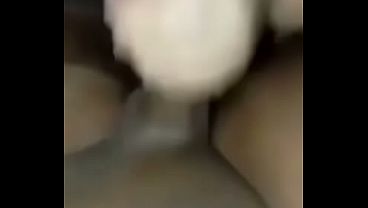 Meu corno pediu uma punheta e eu dei a ele