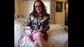 Naughty Wife wears stockings and full cut panties