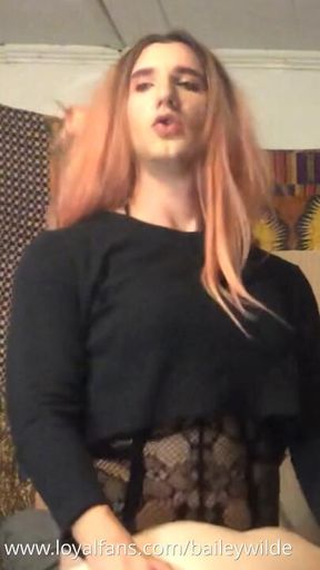 SEXY Crossdresser Fucking Hot Woman *EXCLUSIVE*