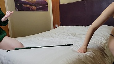 Bastinado with faeriewillow and the very pretty green crop one of my fans bought me for christmas. With bonus Realistic Kink ...