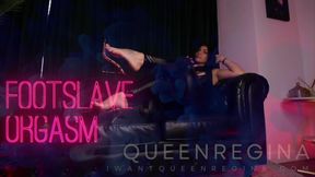 Footslave orgasm