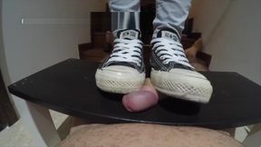 Taiwanese Converse cock crush (no cum)