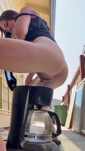 Naughty outdoor fun with dirty peeing kinky twist