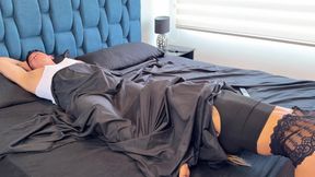 Wtf! My Stepsister Catches Me Masturbating Under the Covers and Puts My Cock in Her Mouth!