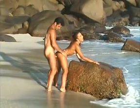 Melanie Petite - anal on the beach